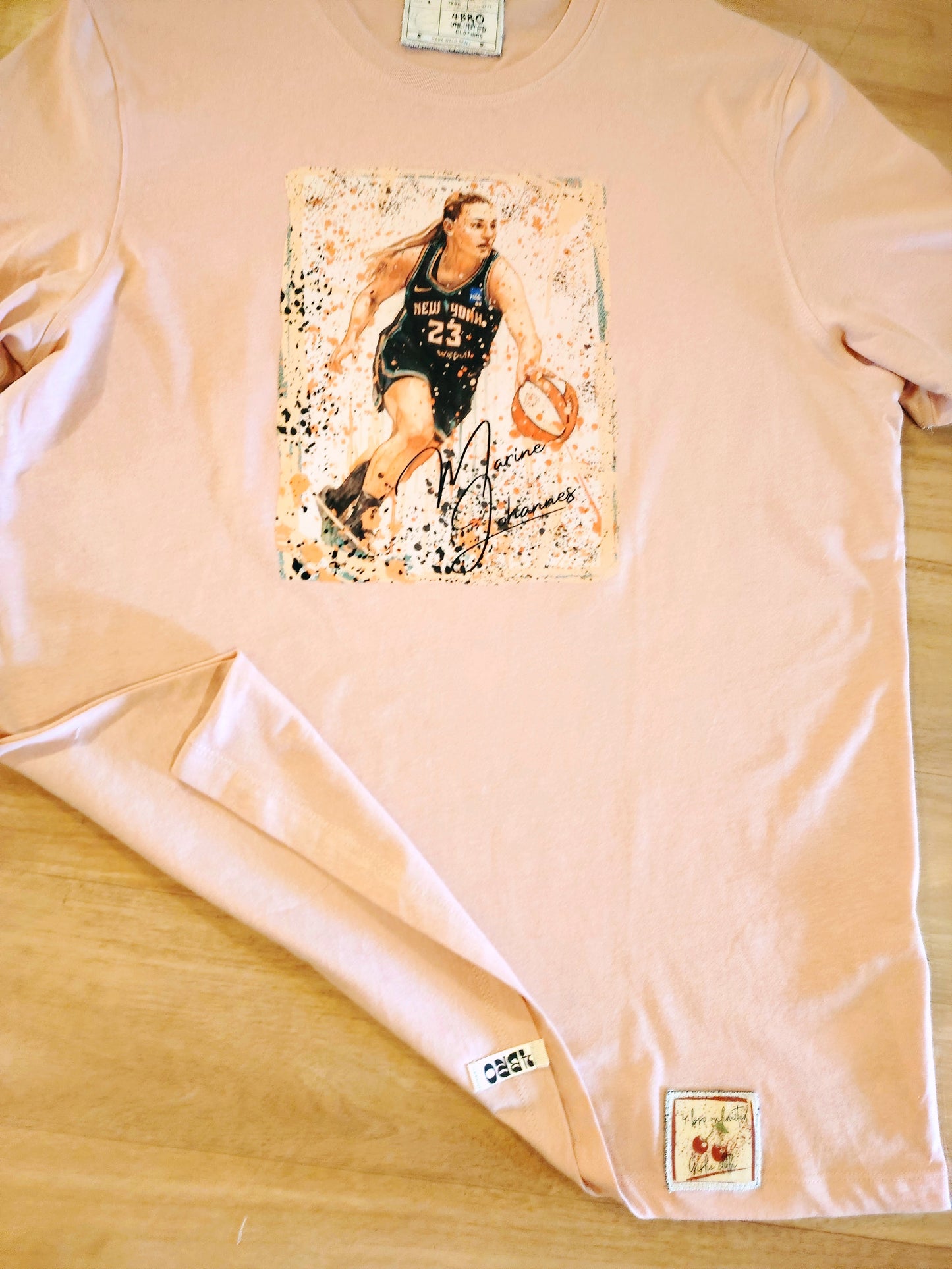 T-shirt collection "Girlie Clothing" Johannes