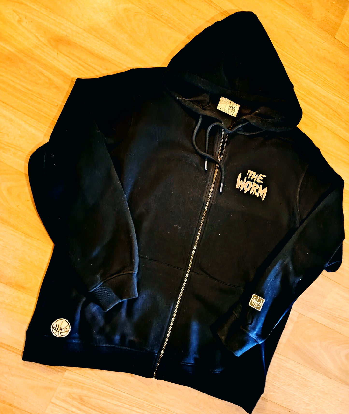 Sweat a capuche zippé "the worm"
