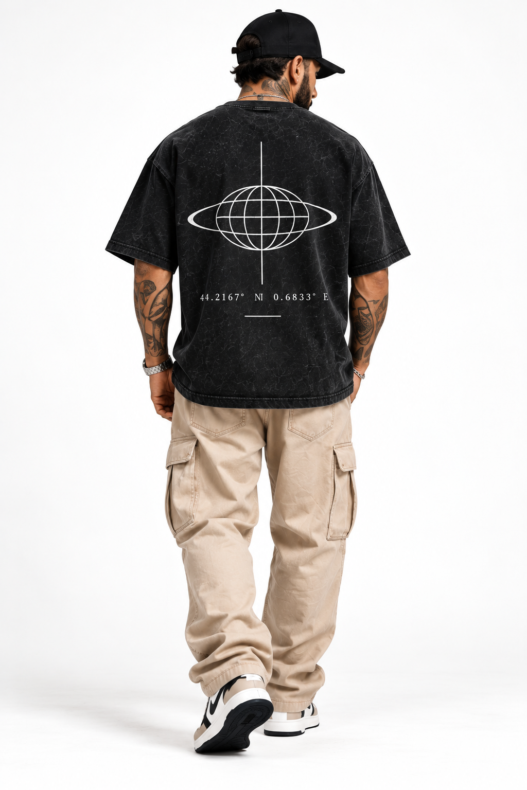 T-shirt Oversize Noir Délavé – 4B World Origin
